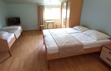 Стандартный трехместный номер с видом на горы и 3 отдельными кроватями